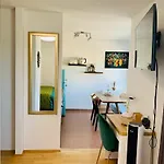 Anna & Sunny Apartment